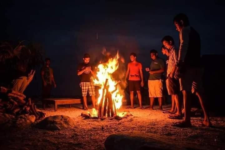 וולאוויה Dinimuthu Rest Inn מראה חיצוני תמונה